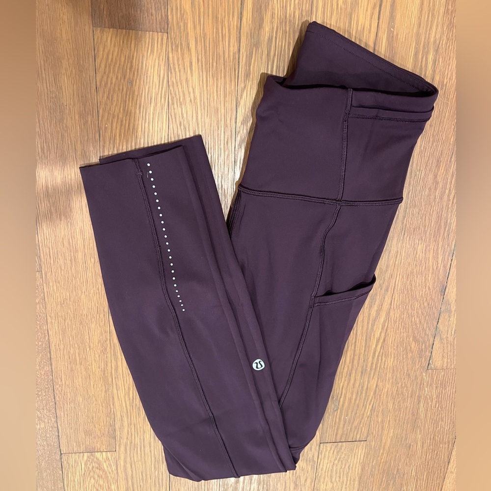 Lululemon Fast and Free 7/8 Dark Purple Leggings size 2